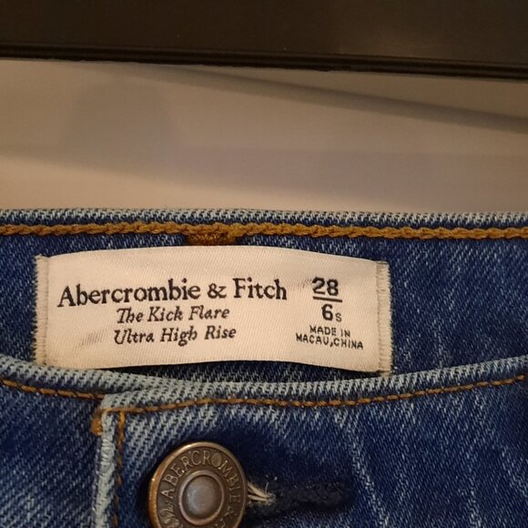 Abercrombie Fitch Jeans Womens 28 6 Short Ultra High‎ Rise Kick Flare Button Fly - Picture 4 of 11